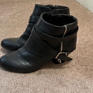 Thalia Sodi Black Ankle Booties